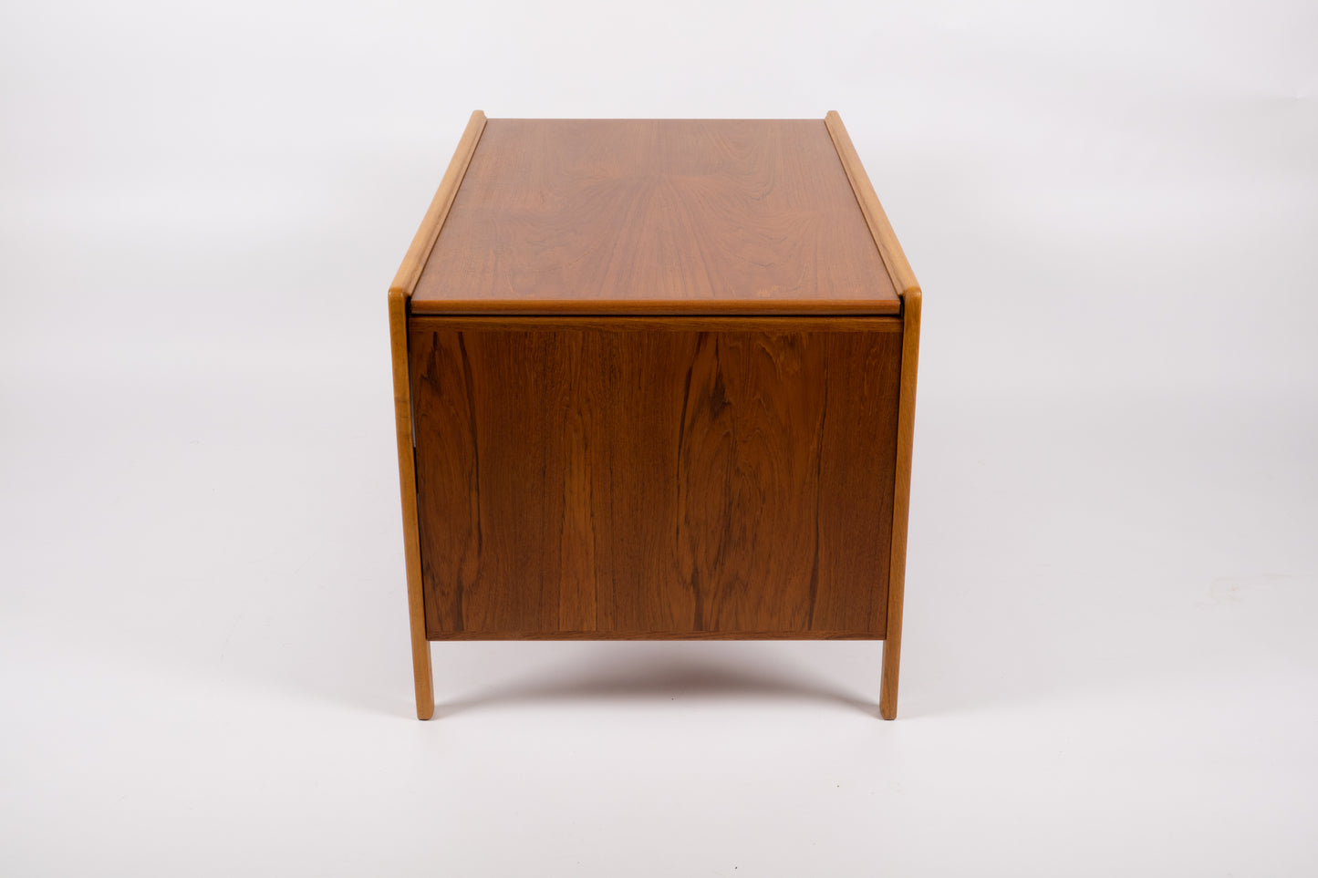 Expandable Coffee Table / Dining