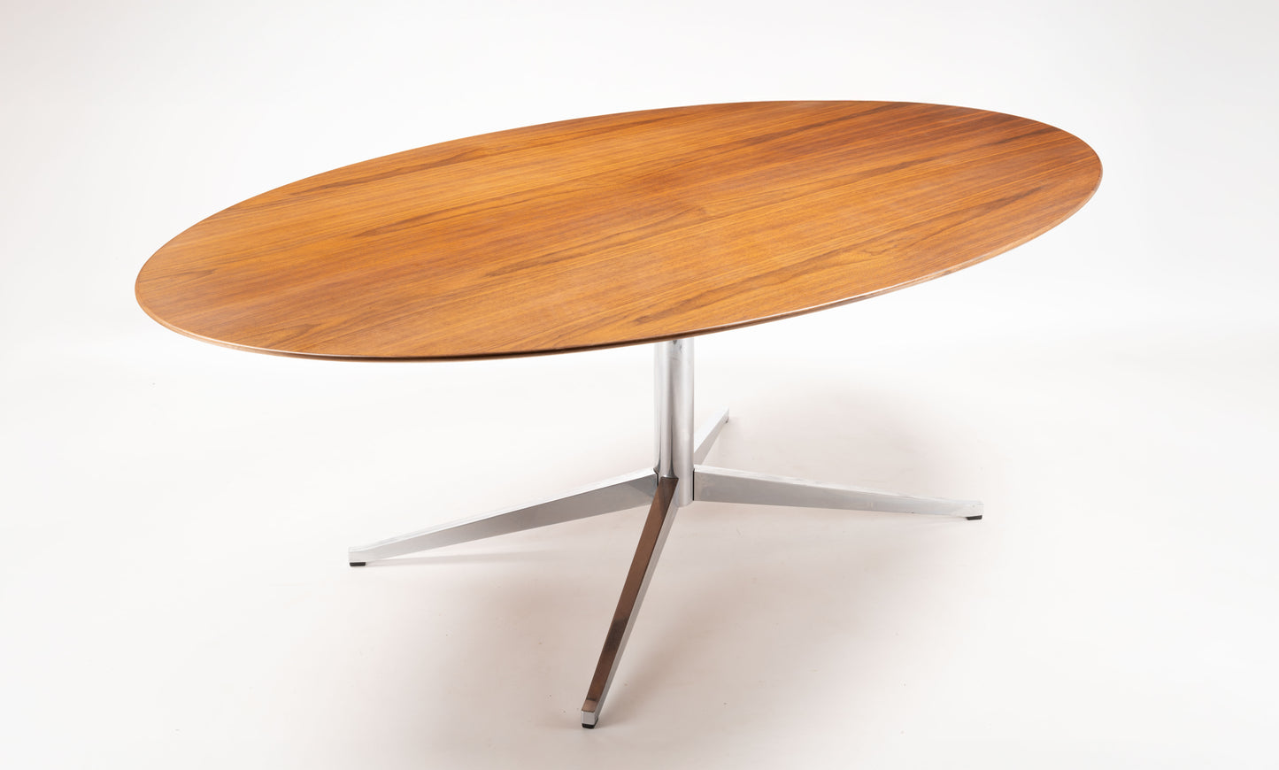 Florence Knoll Oval Dining Table