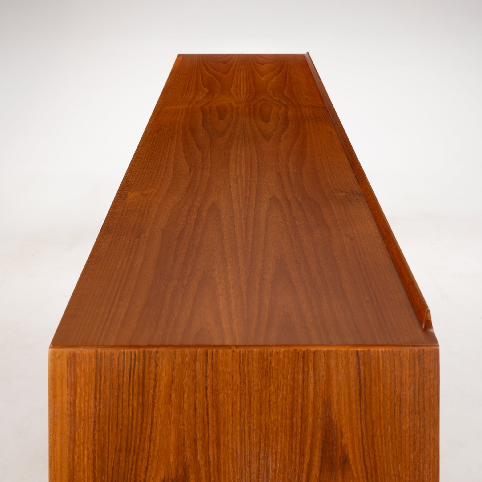 Arne Vodder Teak Credenza with Reversible-Doors for Sibast – Egg