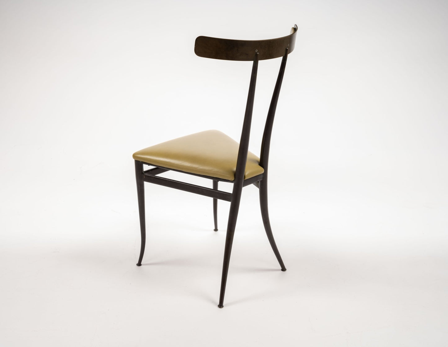 1950s Italian brass Klismos chair with sculpted backrest and chartreuse leather triangular seat on slender frame