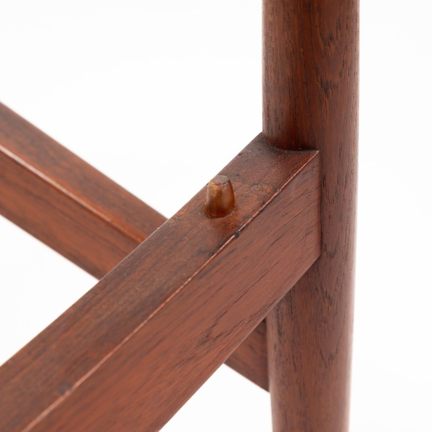 Jacob Kjaer Adjustable Lounge Chair close detail of polished rosewood frame joinery with wooden peg in vintage Danish furniture style