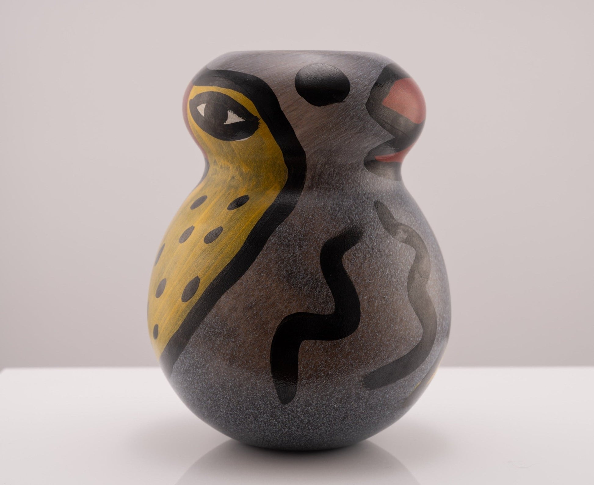 Kosta Boda Birdy Vase by Ulrica Hydman-Vallien featuring bird and worm motifs with a clear opening for illumination