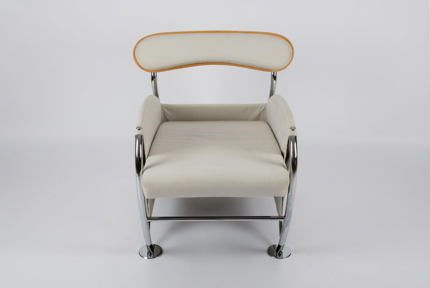 Massimo Iosa Ghini Memphis-style armchair from the 1980s with cream canvas upholstery and chrome frame
