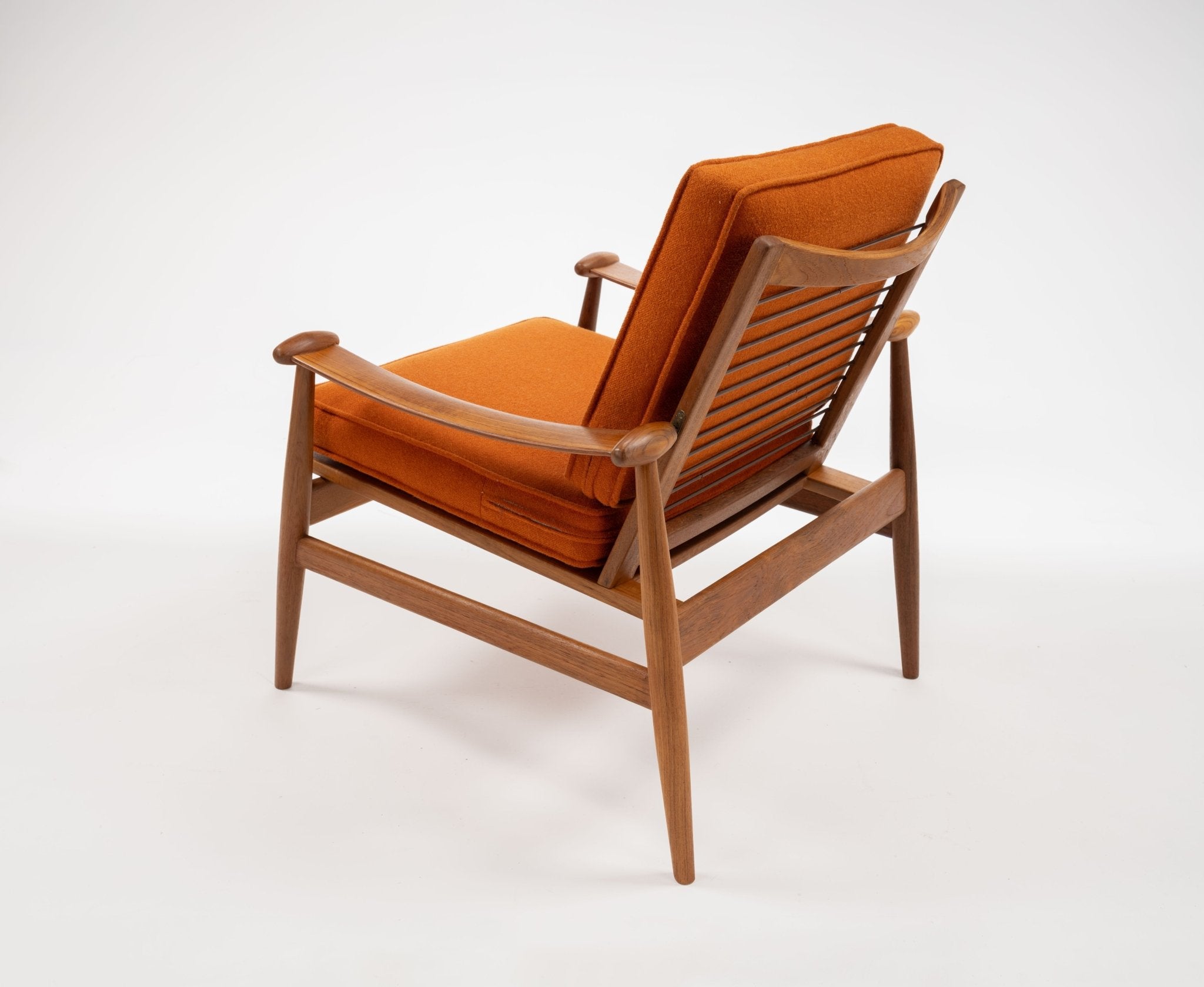 Model 133 Spade Armchair by Finn Juhl – Egg Culture
