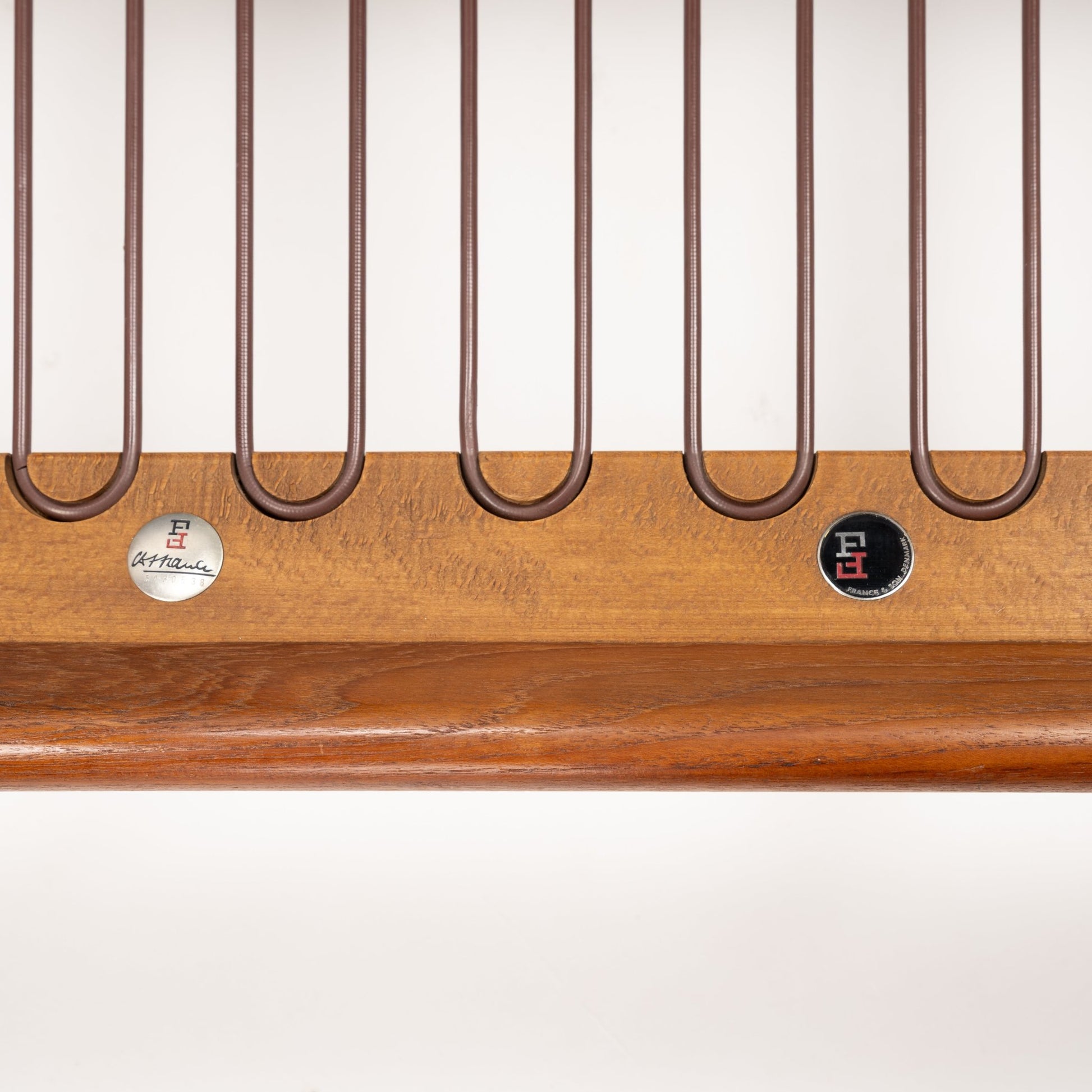 Peter Hvidt & Orla Molgaard Model FD 451 Daybed/Sofa detail of warm teak frame and dark metal supports vintage Danish furniture