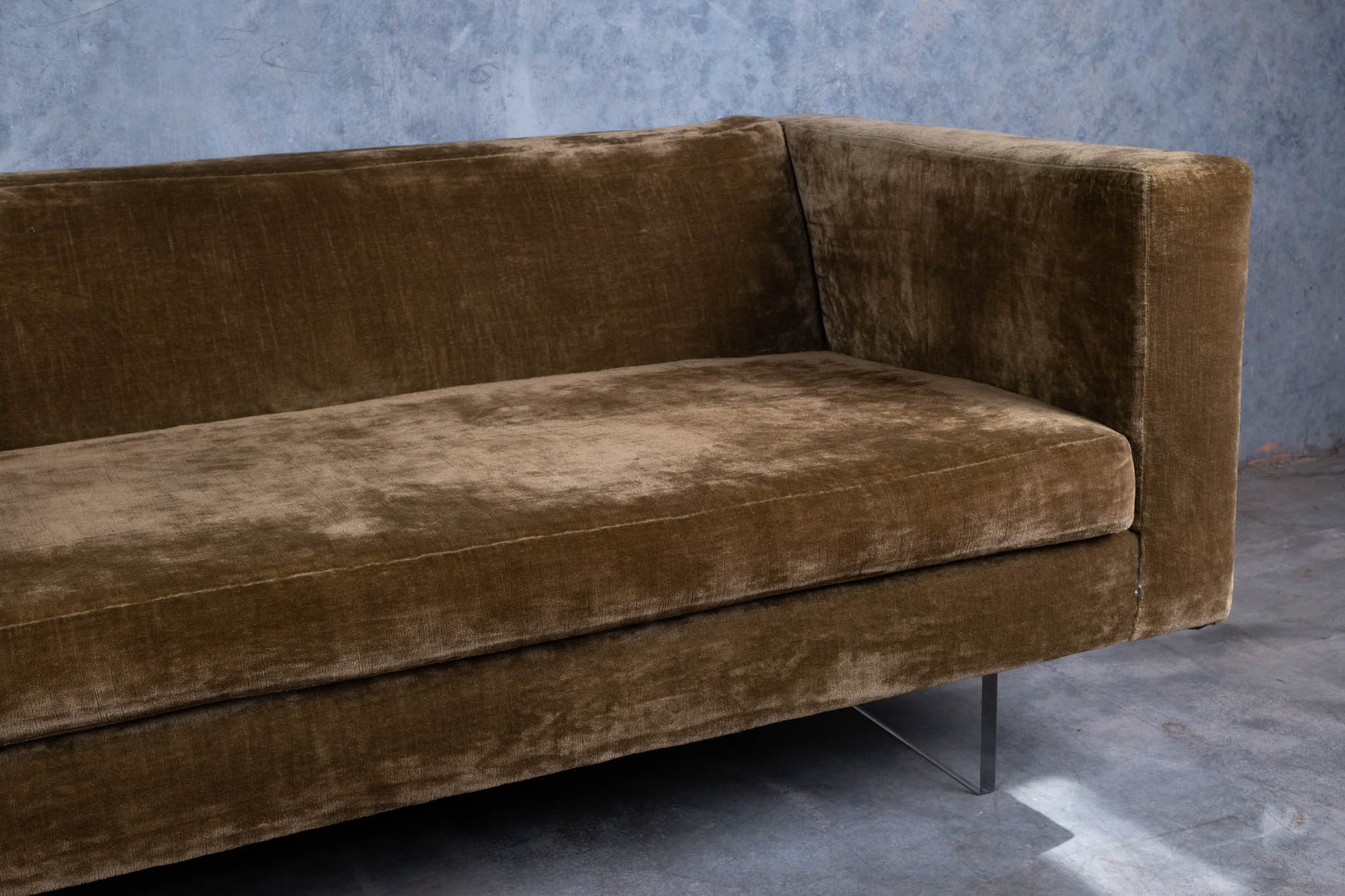 Vintage 1960s Harvey Probber settee in brown crushed upholstery with lucite panel legs and solid sturdy construction