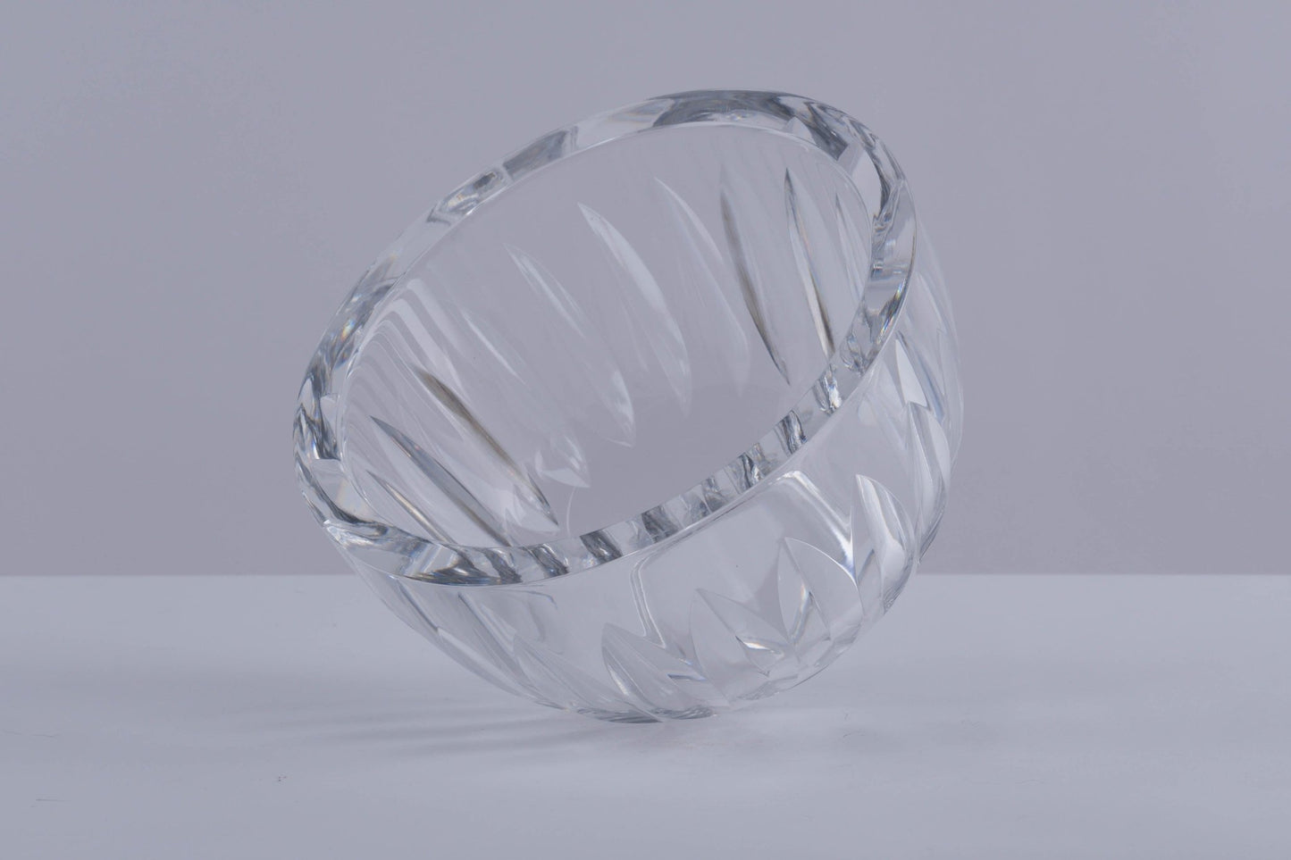 Orrefors heavy cut crystal bowl with wedge-shaped cut pattern throughout the outer surface, Swedish design by Sven Palmqvist