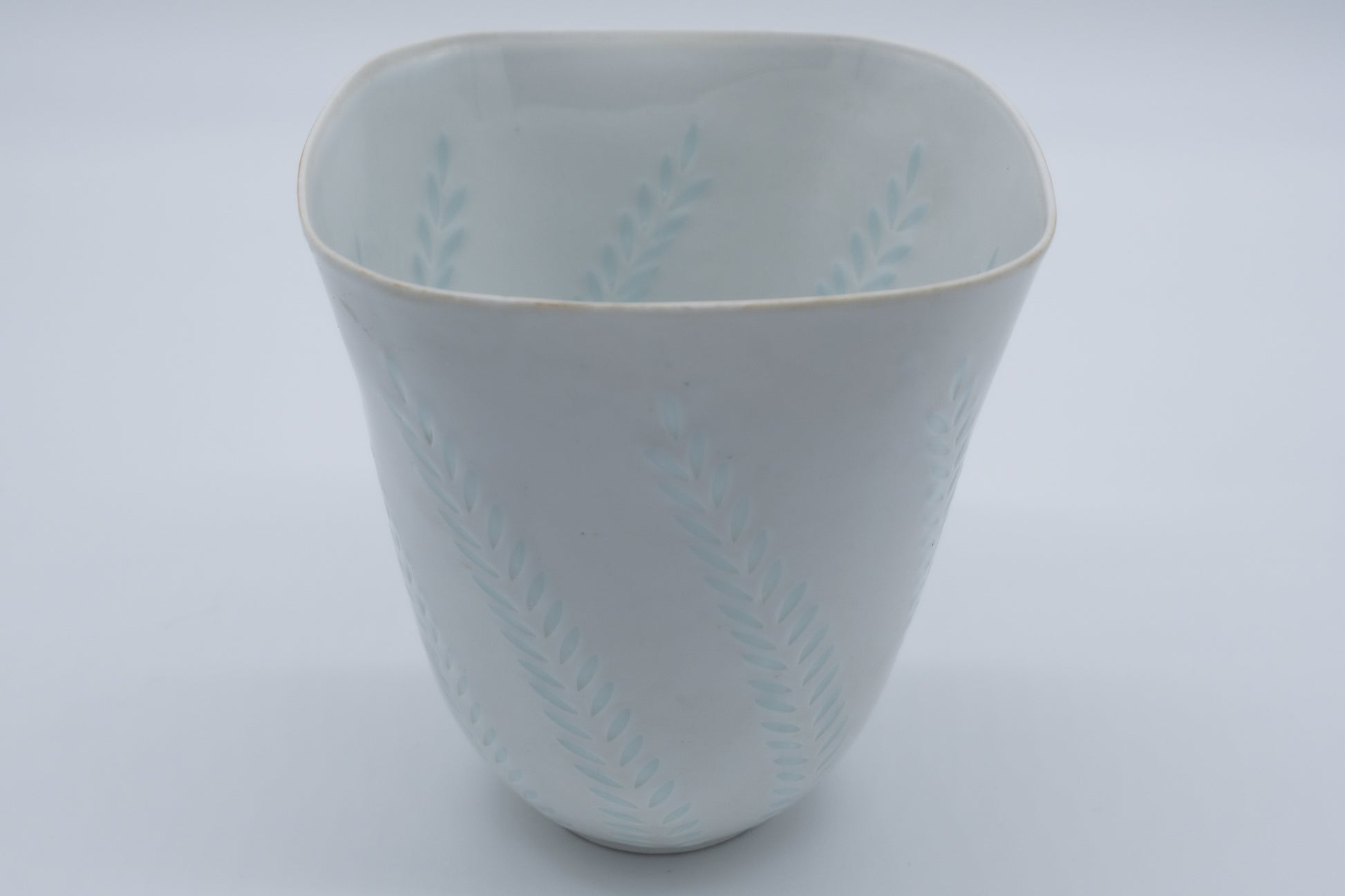 Arabia Friedl Holzer-Kjellberg Vase