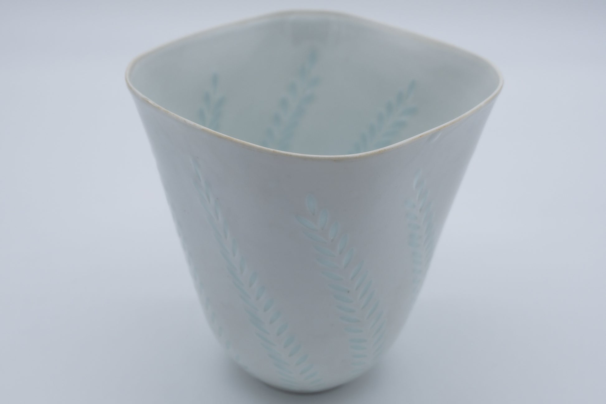 Arabia Friedl Holzer-Kjellberg Vase